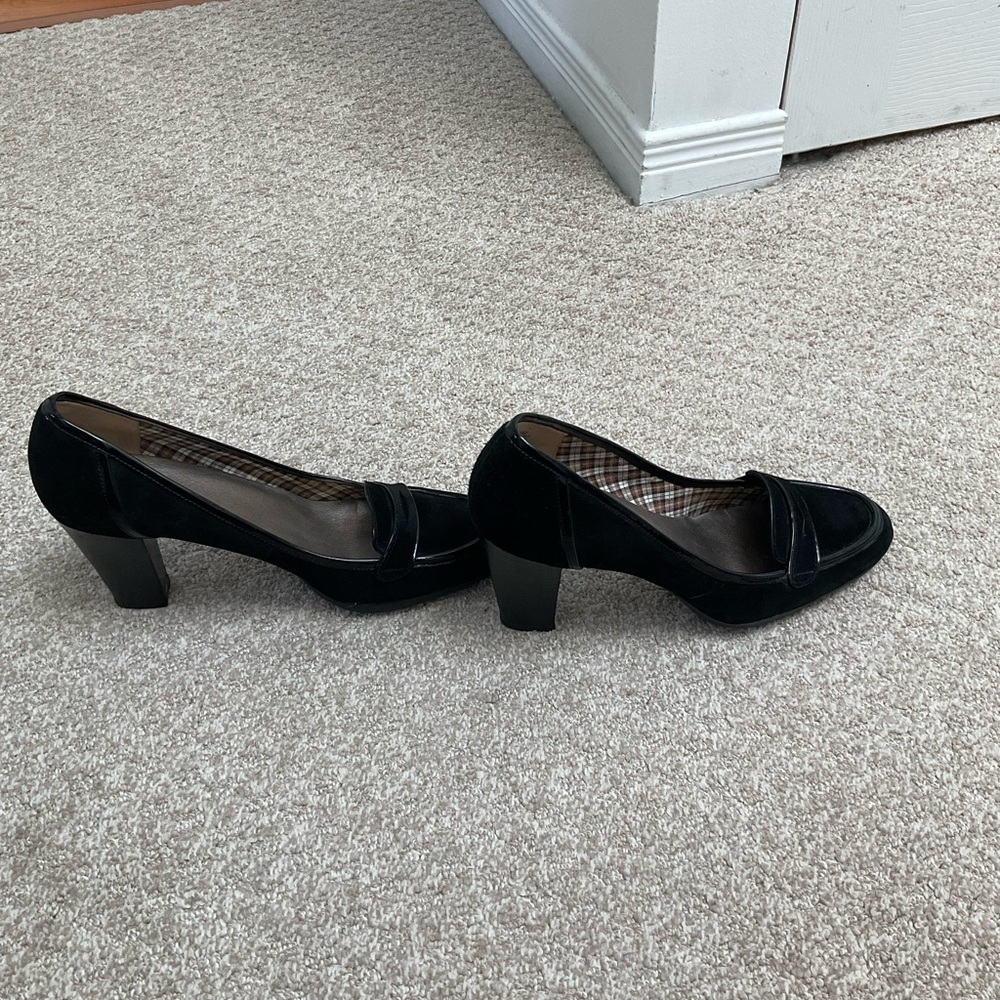 Joan & David Black Suede Heels